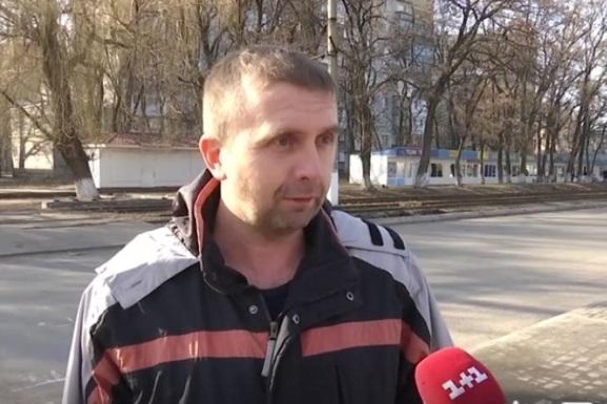 Житель Авдеевки обвинил украинских журналистов: Все из-за вас! Из-за вас начинают обстреливать город