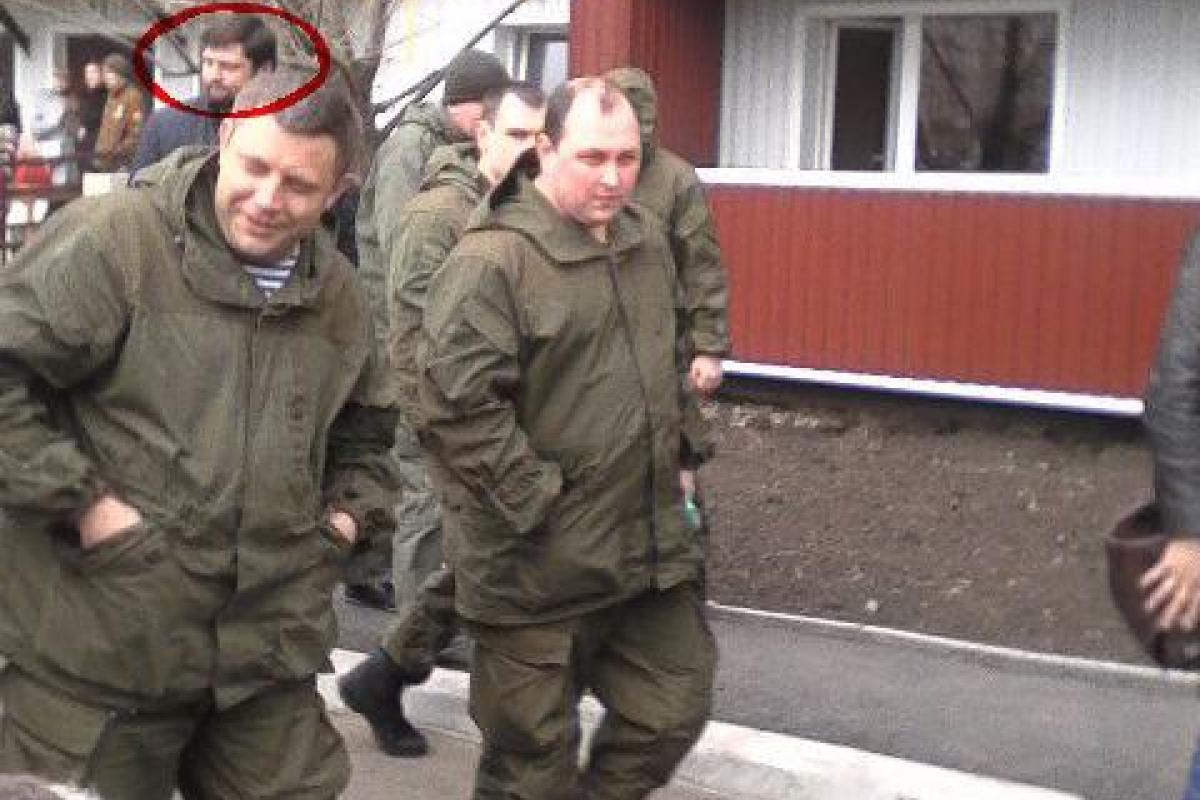 В свите главаря "ДНР" Захарченко "засветился" член семьи беглого Януковича В свите главаря "ДНР" Захарченко "засветился" член семьи беглого Януковича