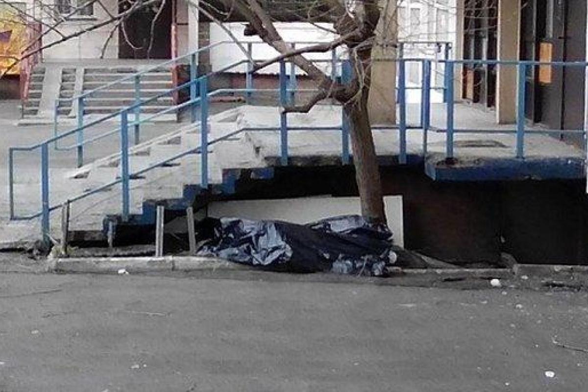В Киеве женщина шагнула из окна своей квартиры, расположенной на 12 этаже