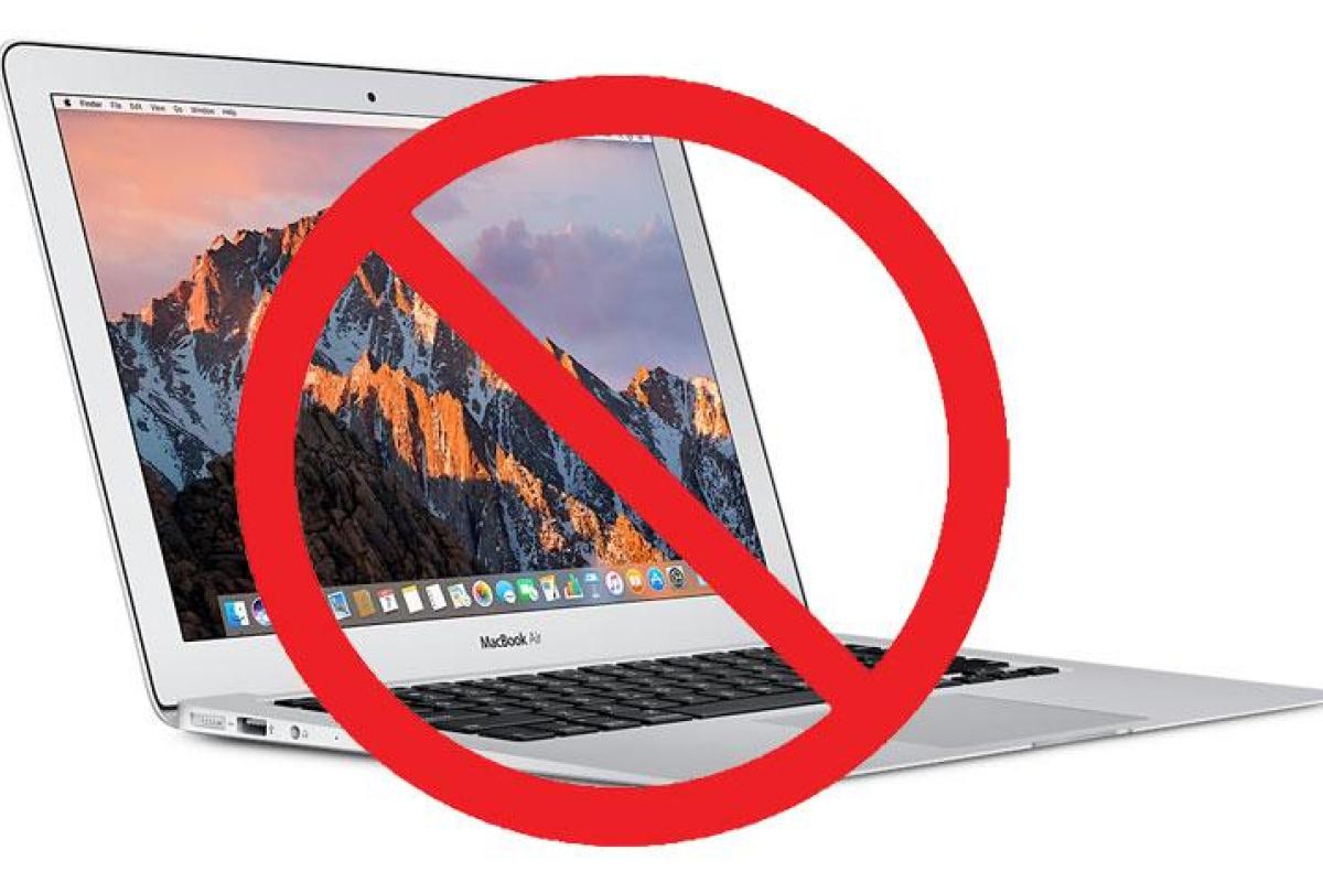 Великобритания запретила провоз гаджетов на борту авиалайнеров