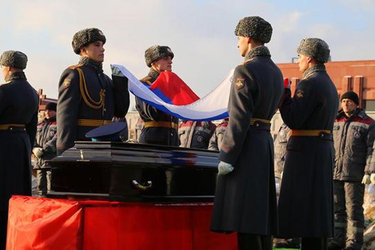 Бутусов: Российские солдаты и наемники, родина уже позаботилась о вас - выделено 8,2 тысячи гробовых флагов