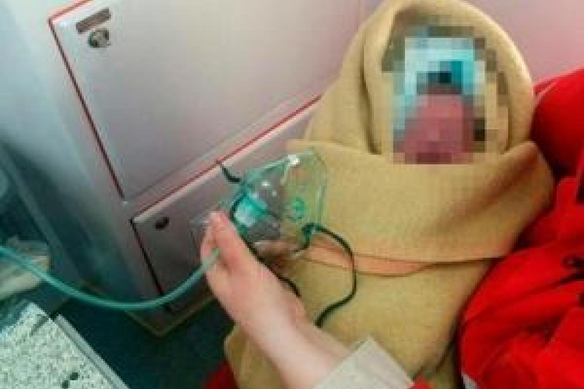 В Запорожье родившуюся 8 марта девочку выкинули на улицу замерзать: младенца спасла случайная прохожая В Запорожье родившуюся 8 марта девочку выкинули на улицу замерзать: младенца спасла случайная прохожая