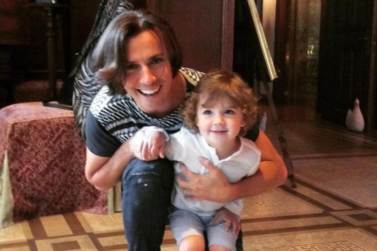 Максим Галкин снялся в трогательной фотосессии с 3-летним сыном Максим Галкин снялся в трогательной фотосессии с 3-летним сыном