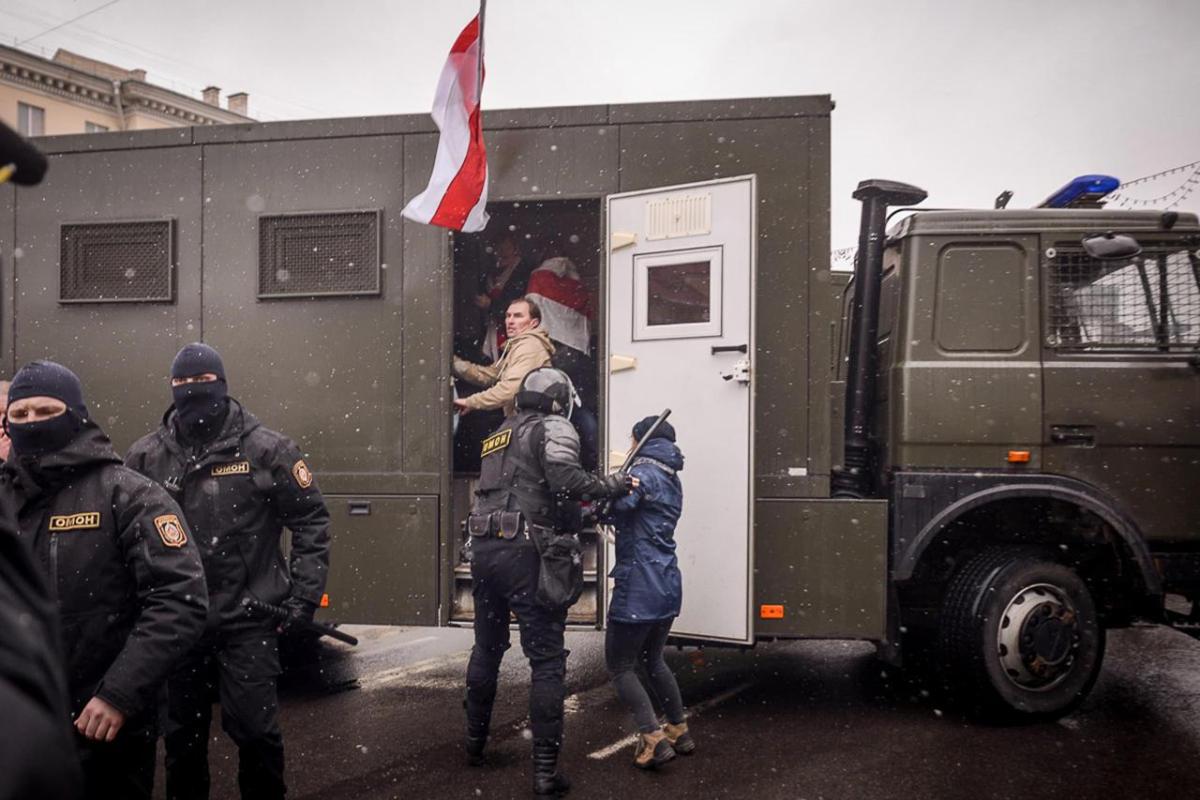 Портников: Путина и Лукашенко объединяет страх перед Майданом Портников: Путина и Лукашенко объединяет страх перед Майданом