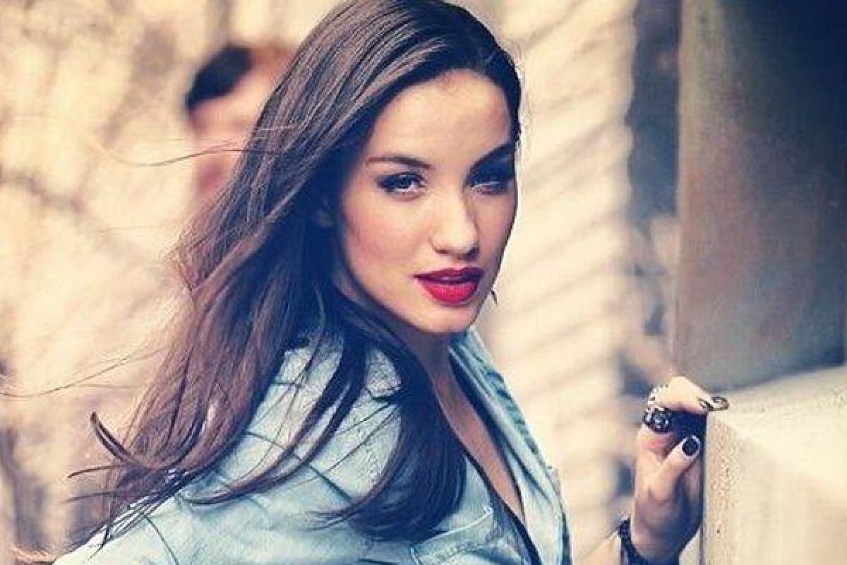 Певица Виктория Дайнеко удивила поклонников откровенным снимком Певица Виктория Дайнеко удивила поклонников откровенным снимком