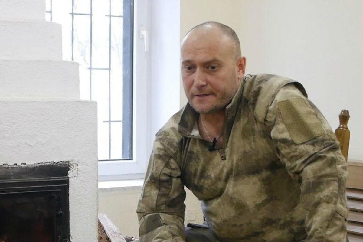 Ярош рассказал, какие вопросы они решают с Порошенко для помощи добровольцам и их семьям Ярош рассказал, какие вопросы они решают с Порошенко для помощи добровольцам и их семьям