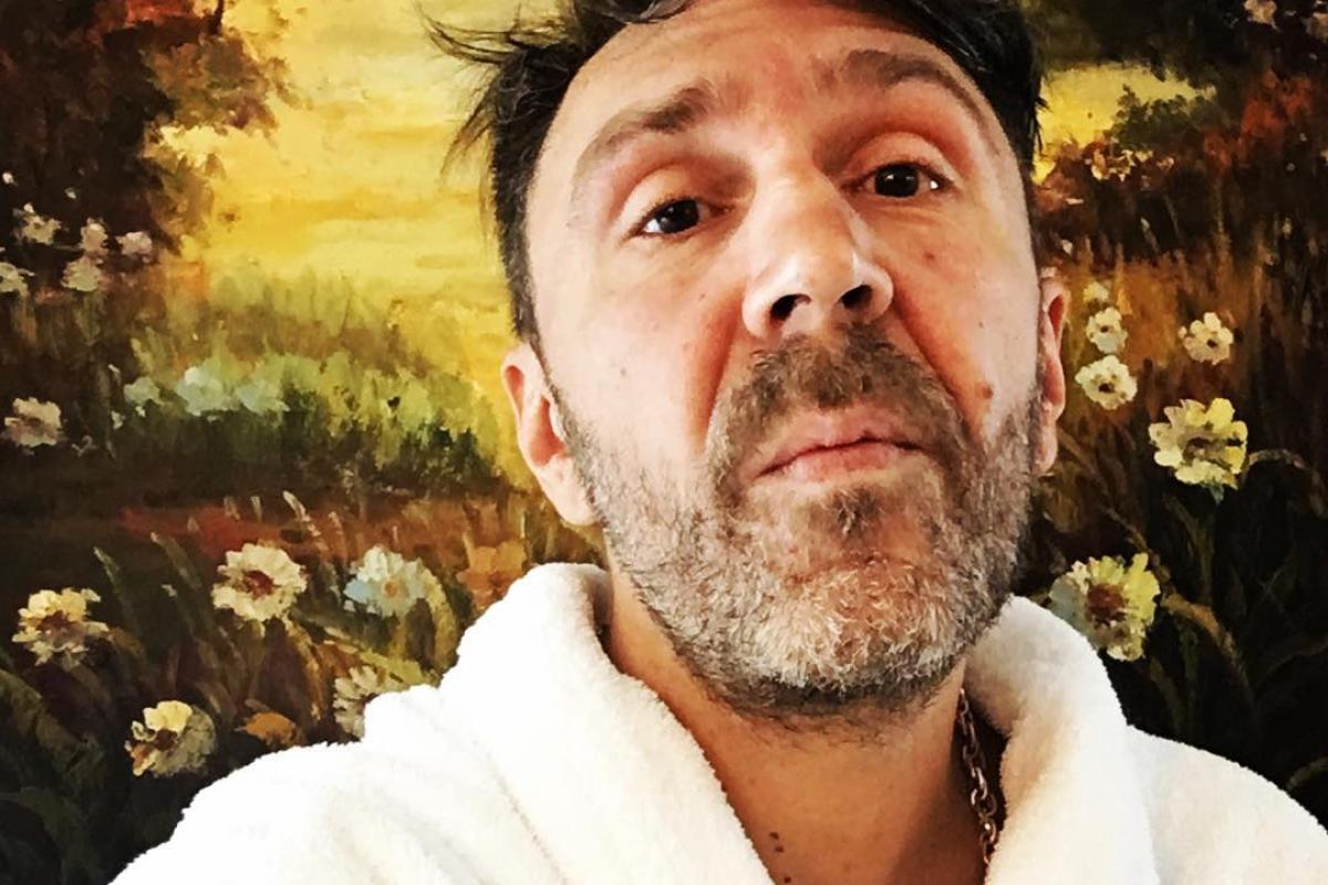 Музыкант Сергей Шнуров скромно поздравил женщин с 8 Марта Музыкант Сергей Шнуров скромно поздравил женщин с 8 Марта