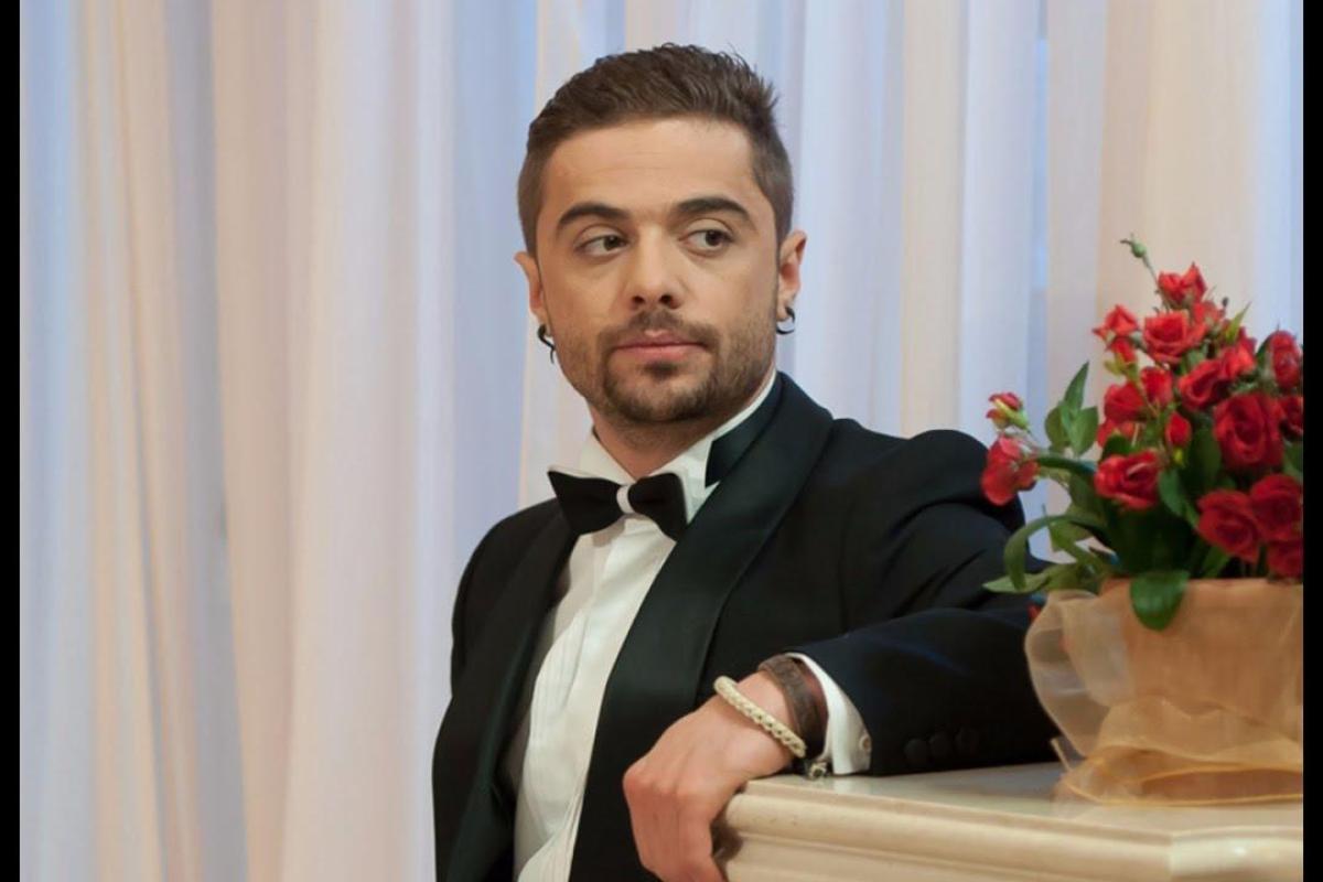 Актер Илья Глинников оказался в инвалидном кресле Актер Илья Глинников оказался в инвалидном кресле