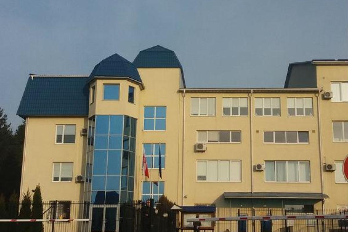 Ночной обстрел Генконсульства Польши в Луцке квалифицирован, как террористический акт Ночной обстрел Генконсульства Польши в Луцке квалифицирован, как террористический акт