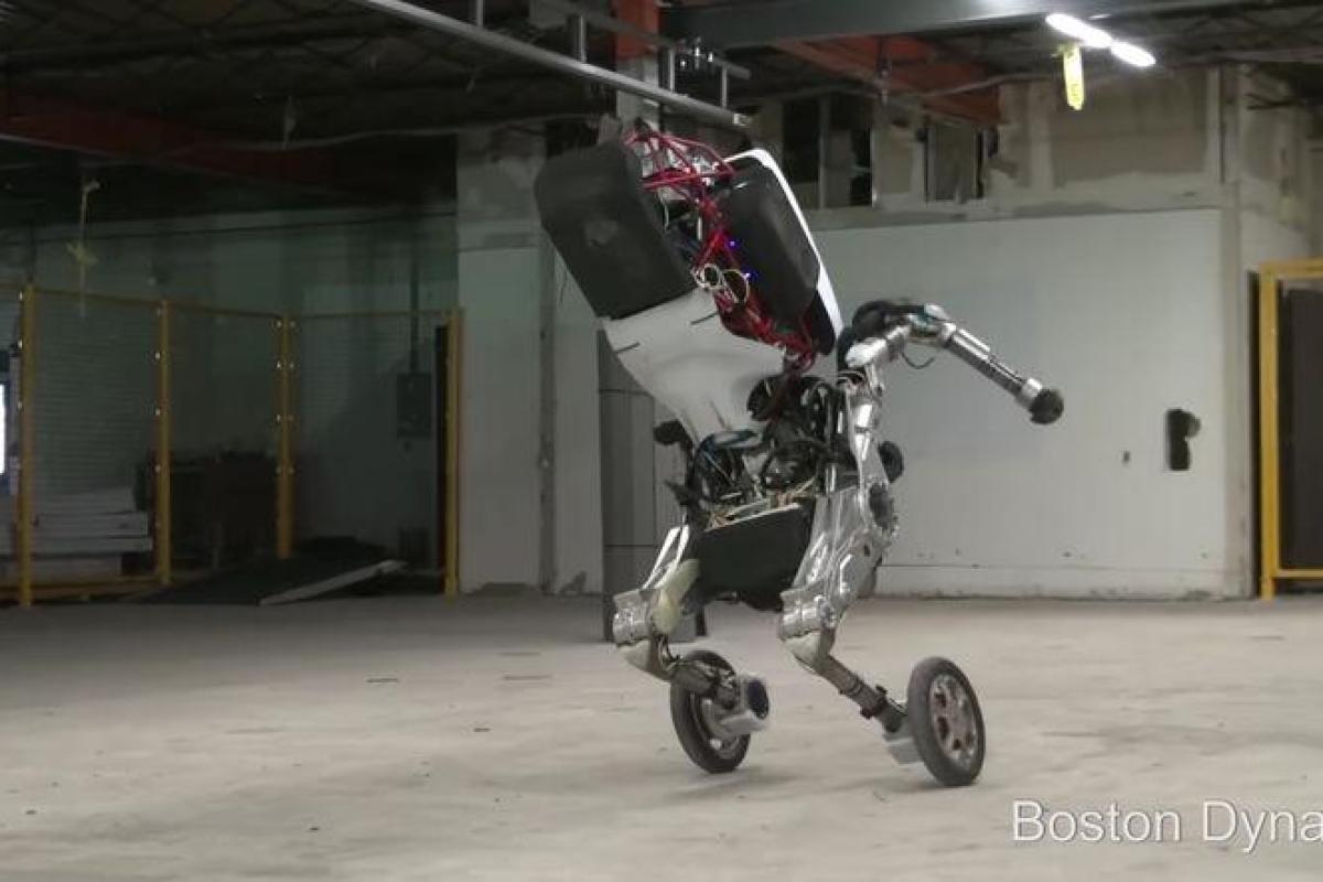 Инженерная компания "Boston Dynamics" показала, на что способен новый созданный робот Инженерная компания "Boston Dynamics" показала, на что способен новый созданный робот