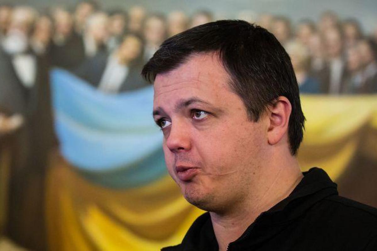 Семенченко: Люди не хотят жить в собачьей будке имени Порошенко, они хотят жить в Украине Семенченко: Люди не хотят жить в собачьей будке имени Порошенко, они хотят жить в Украине