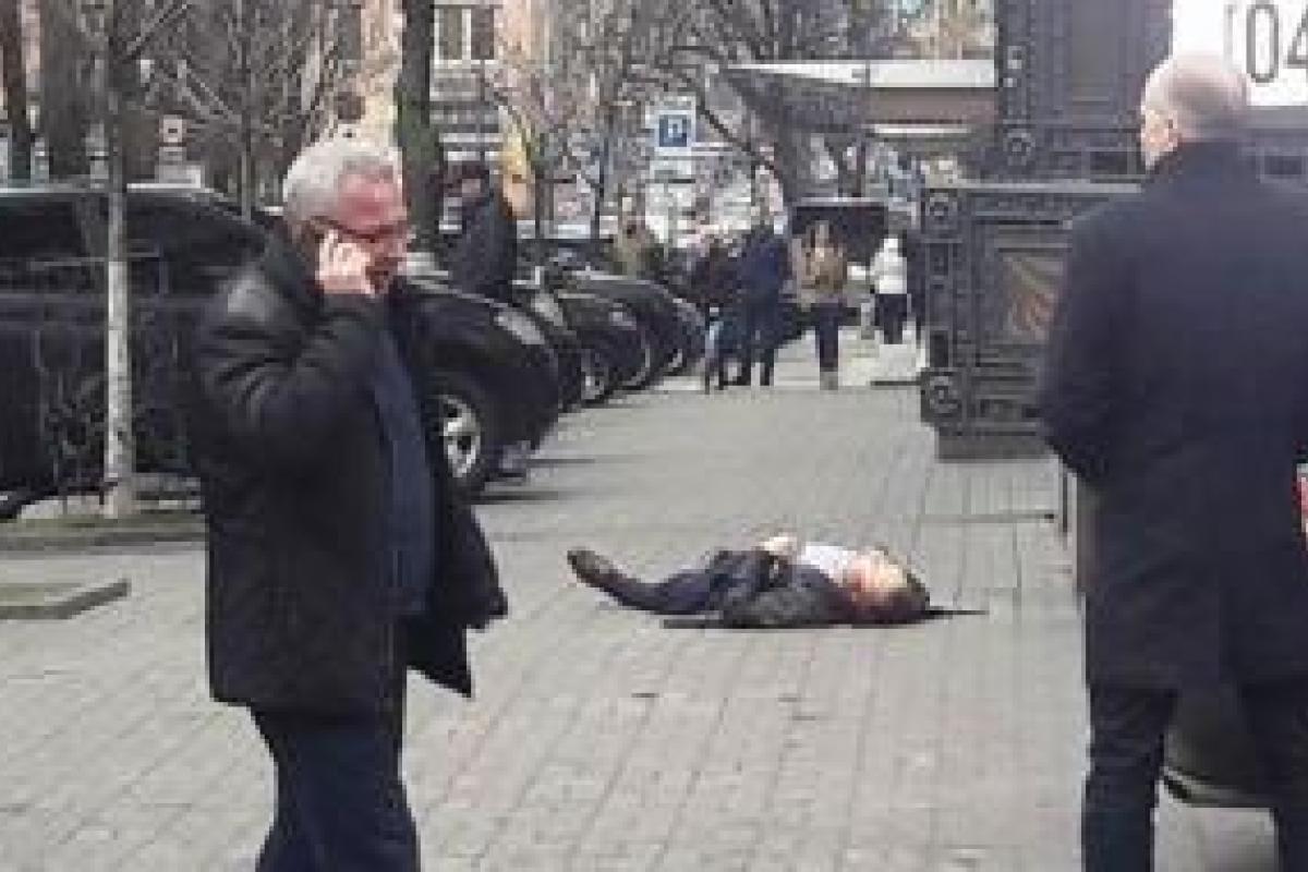 В Сети опубликовано видео момента убийства российского политика Вороненкова