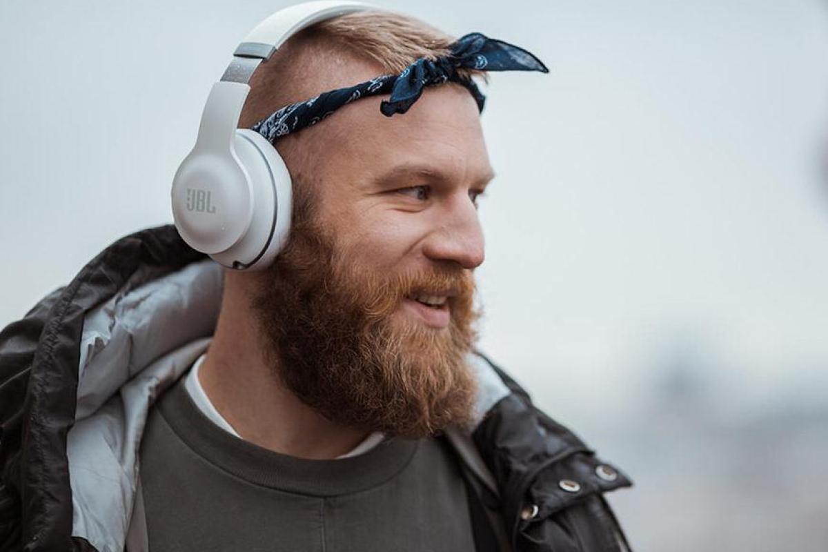 Скандальное интервью Ивана Дорна: блогер призвал бойкотировать концерты музыканта в Украине Скандальное интервью Ивана Дорна: блогер призвал бойкотировать концерты музыканта в Украине