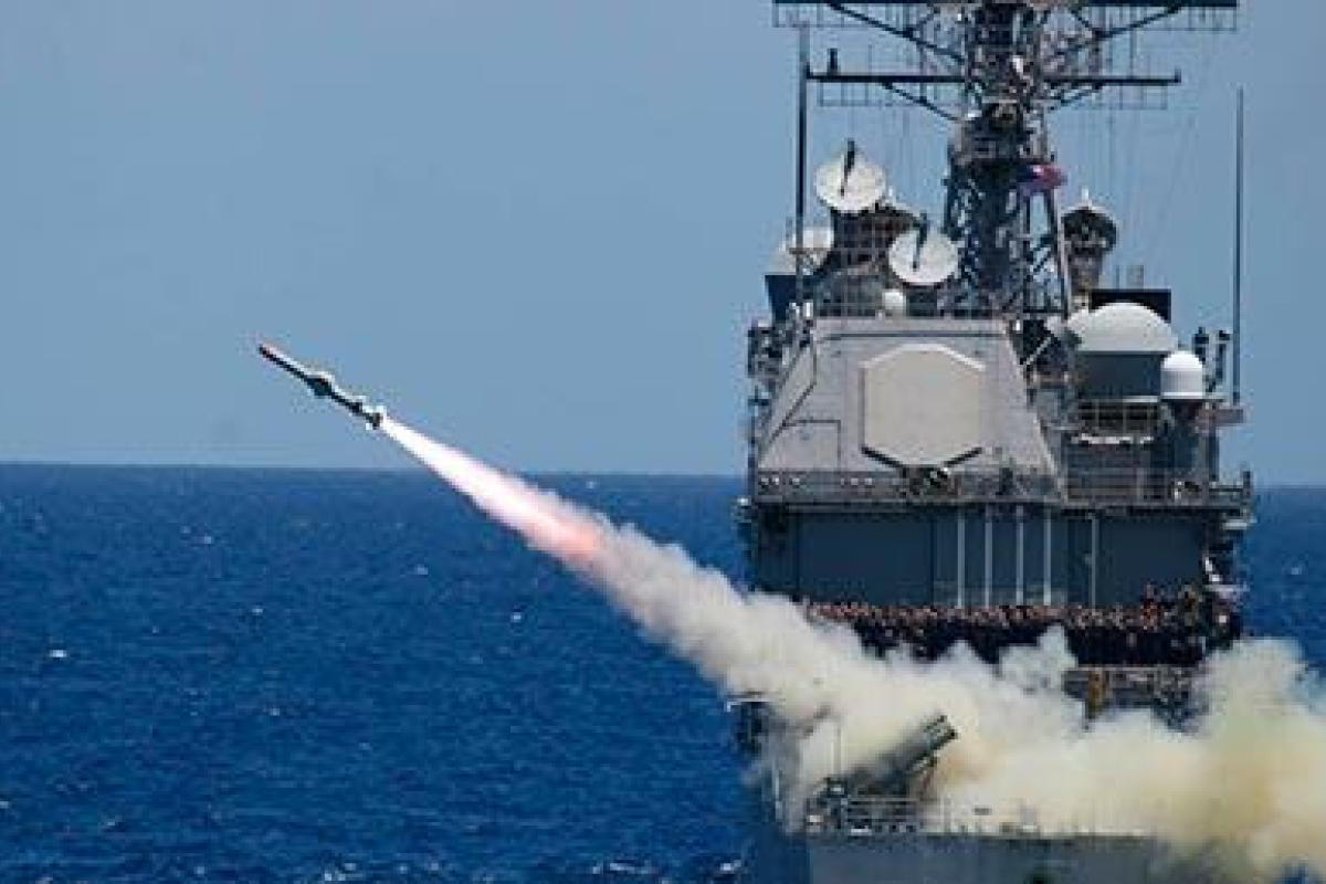 Бутусов: Договоренности РФ с США по Сирии сломаны, в случае столкновения российскую группировку ждет разгром Бутусов: Договоренности РФ с США по Сирии сломаны, в случае столкновения российскую группировку ждет разгром