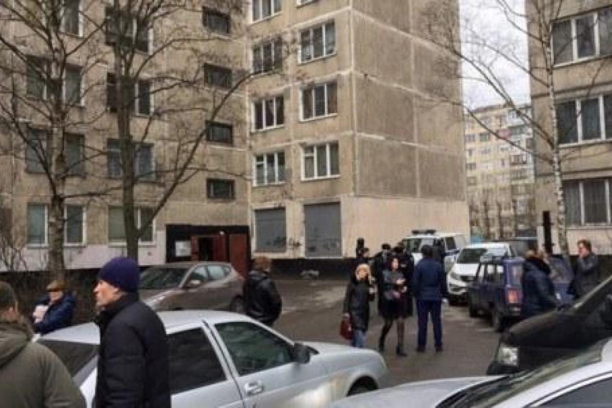В Санкт-Петербурге в жилой высотке обнаружена бомба: проводилась эвакуация жильцов В Санкт-Петербурге в жилой высотке обнаружена бомба: проводилась эвакуация жильцов