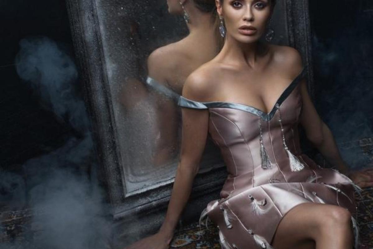 Поклонники Виктории Бони обсуждают нового избранника светской львицы Поклонники Виктории Бони обсуждают нового избранника светской львицы