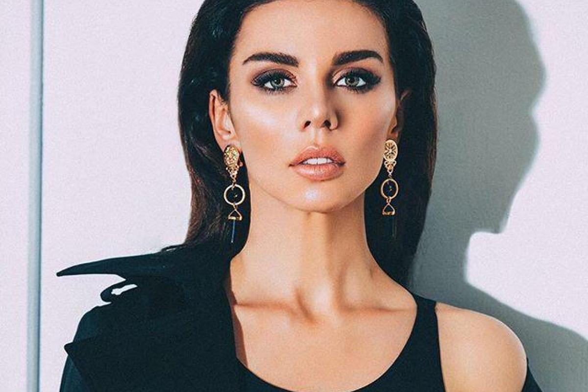 Беременная Анна Седокова разместила в Instagram смелый пикантный снимок Беременная Анна Седокова разместила в Instagram смелый пикантный снимок