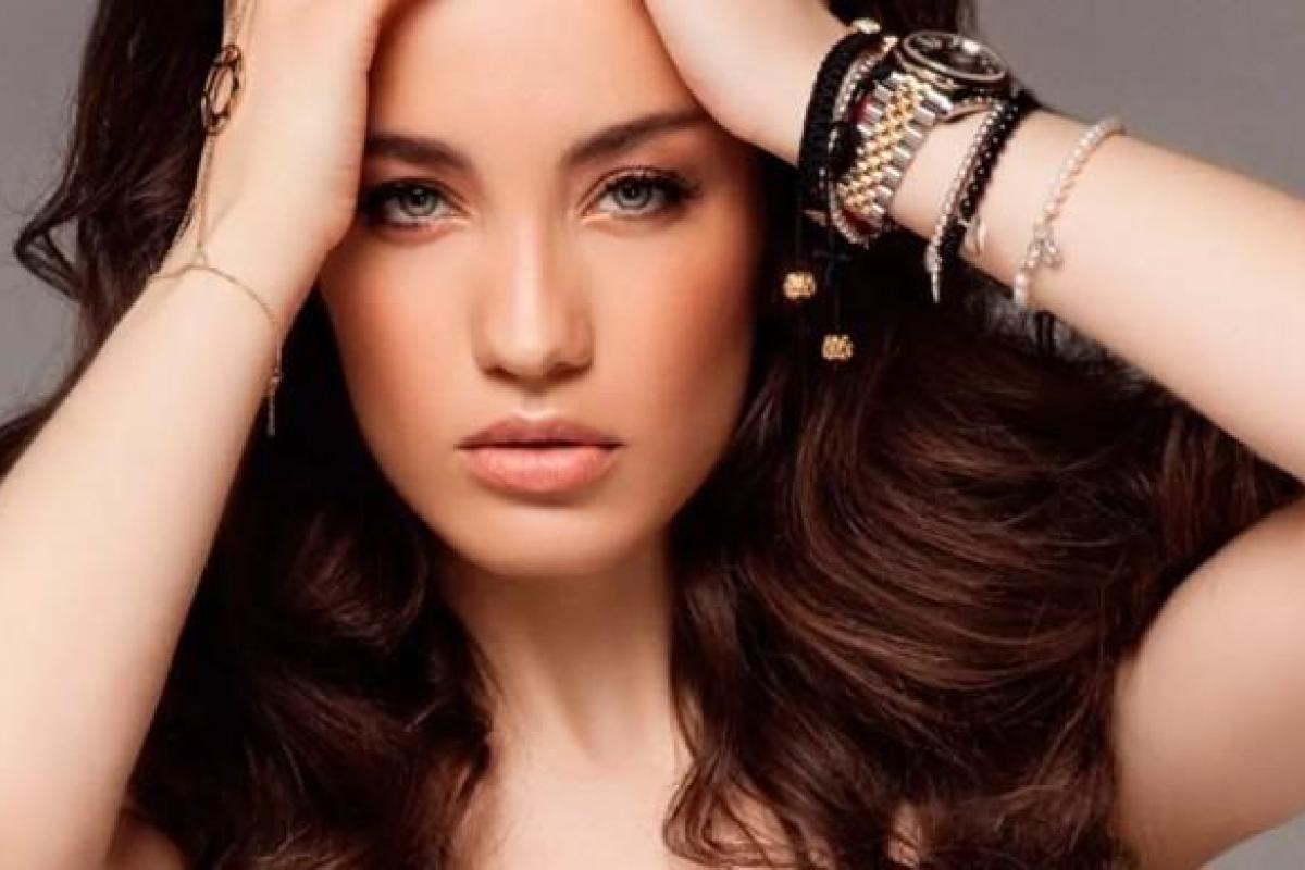 Певица Виктория Дайнеко порадовала поклонников пикантными фотографиями Певица Виктория Дайнеко порадовала поклонников пикантными фотографиями