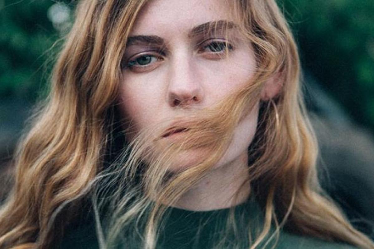 Певица Луна представила публике новый оригинальный клип Певица Луна представила публике новый оригинальный клип