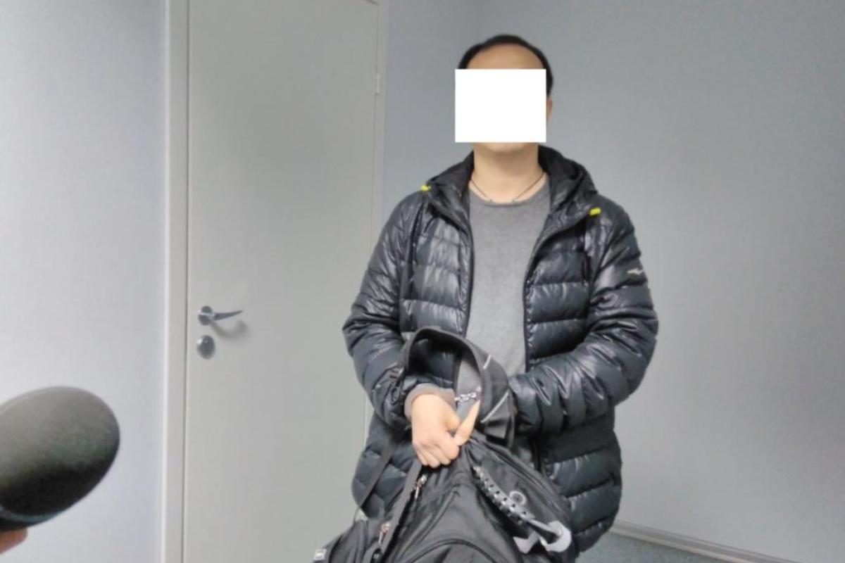 В аэропорту "Борисполь" задержан сутенер-иностранец, вывозивший женщин за пределы Украины В аэропорту "Борисполь" задержан сутенер-иностранец, вывозивший женщин за пределы Украины