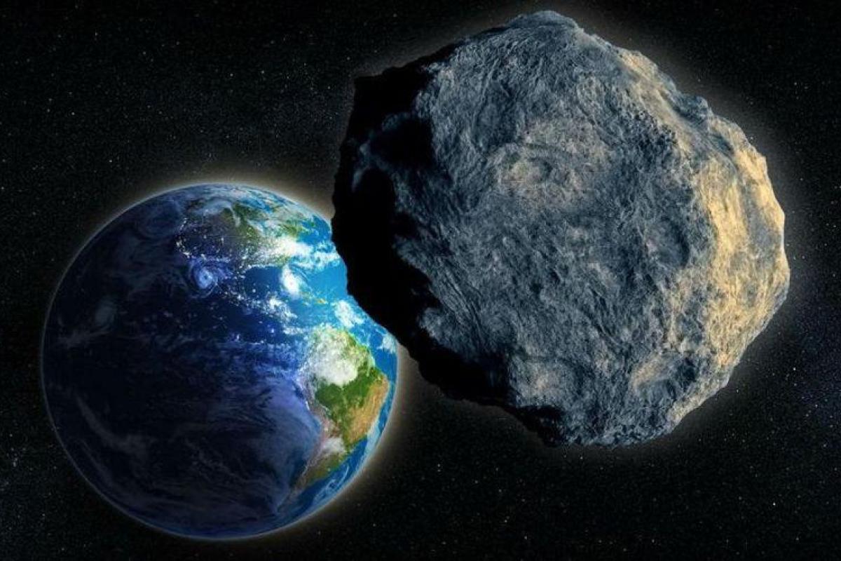 Мимо Земли в апреле промчится большой астероид - NASA