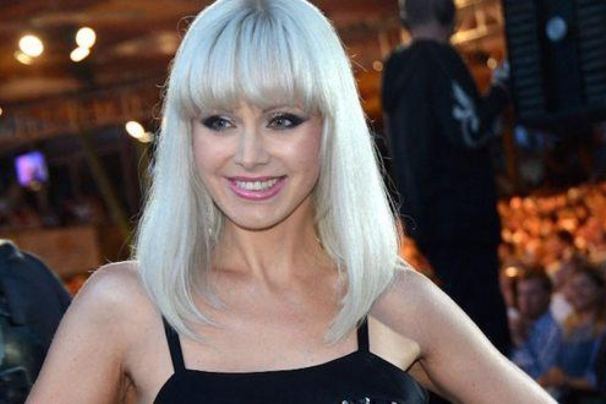 Певица Натали опубликовала первые семейные фото с новорожденным сыном Певица Натали опубликовала первые семейные фото с новорожденным сыном