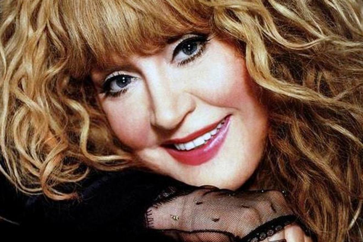 Филипп Киркоров трогательно поздравил экс-супругу Аллу Пугачеву с днем рождения Филипп Киркоров трогательно поздравил экс-супругу Аллу Пугачеву с днем рождения