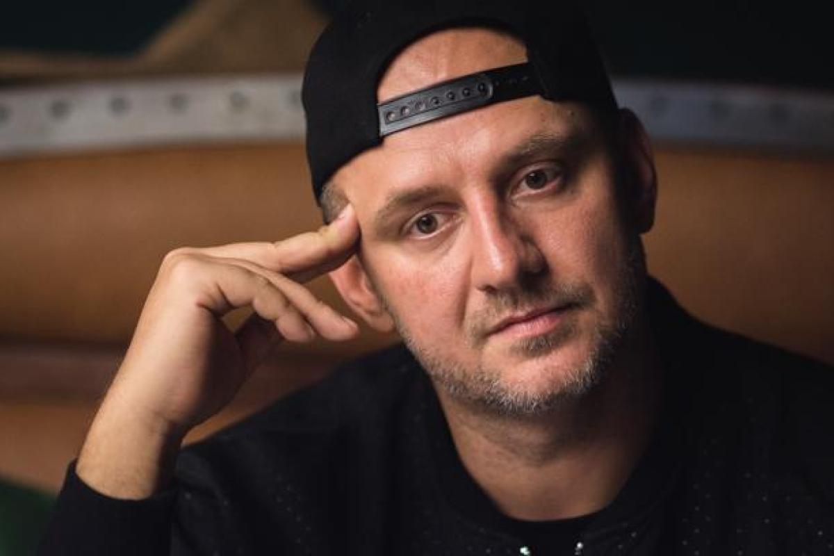 Продюсер и рэпер Потап кардинально сменил имидж Продюсер и рэпер Потап кардинально сменил имидж