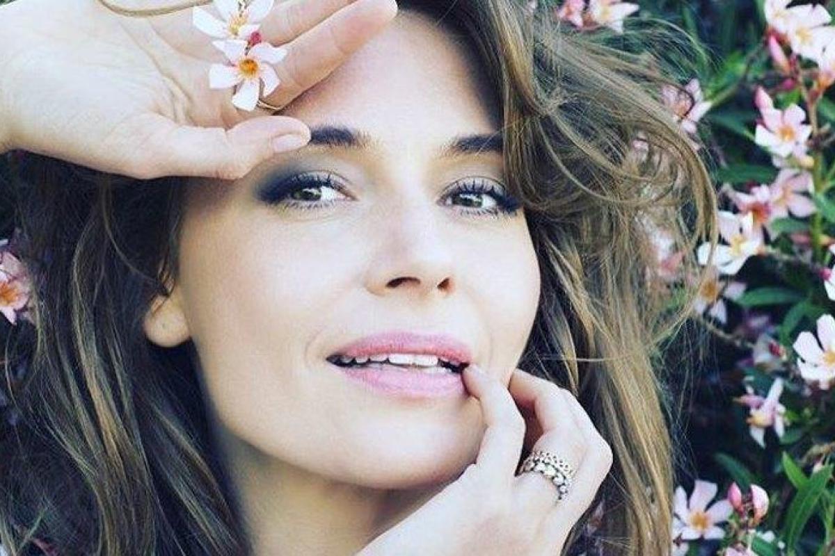 Актриса Любовь Толкалина порадовала поклонников новыми снимками и видео с "горячего" отдыха Актриса Любовь Толкалина порадовала поклонников новыми снимками и видео с "горячего" отдыха