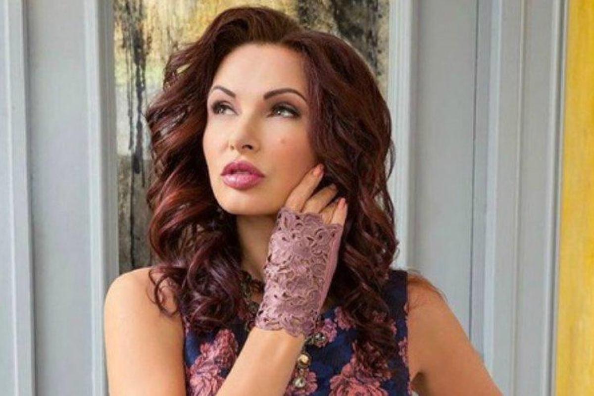 Поклонники раскритиковали обнаженное фото Эвелины Бледанс в Instagram Поклонники раскритиковали обнаженное фото Эвелины Бледанс в Instagram