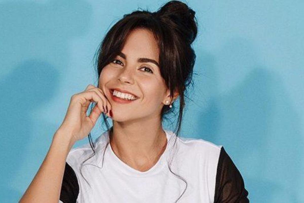 Певица Настя Каменских записала видеообращение к своим поклонникам Певица Настя Каменских записала видеообращение к своим поклонникам