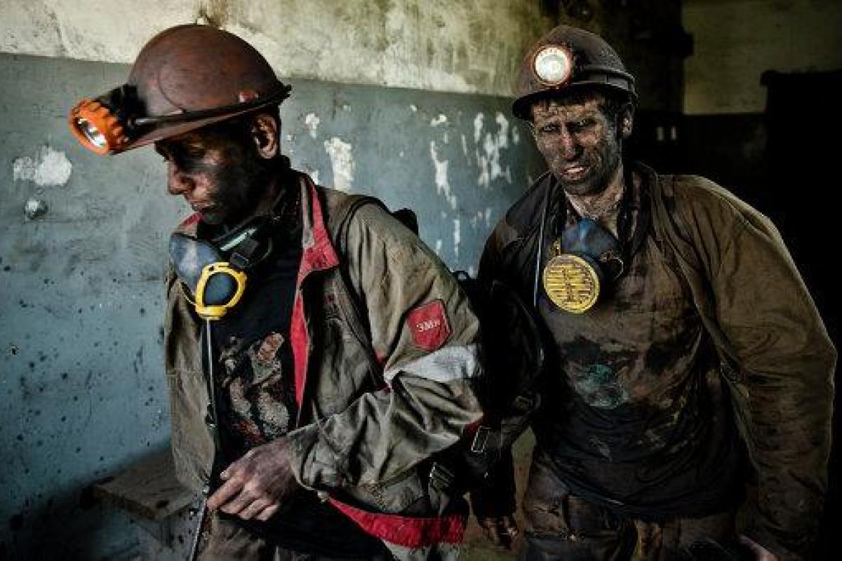 В "ДНР" шахтеры взбунтовались из-за долгов по зарплате и отказались спускаться под землю