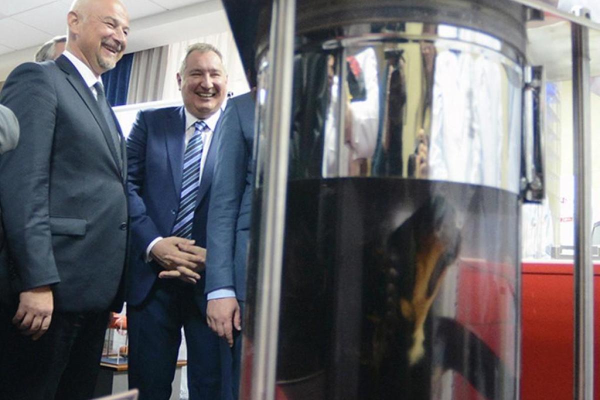 "Как Рогозин топил таксу": Собчак хочет обратиться в прокуратуру из-за жестокого эксперимента "Как Рогозин топил таксу": Собчак хочет обратиться в прокуратуру из-за жестокого эксперимента