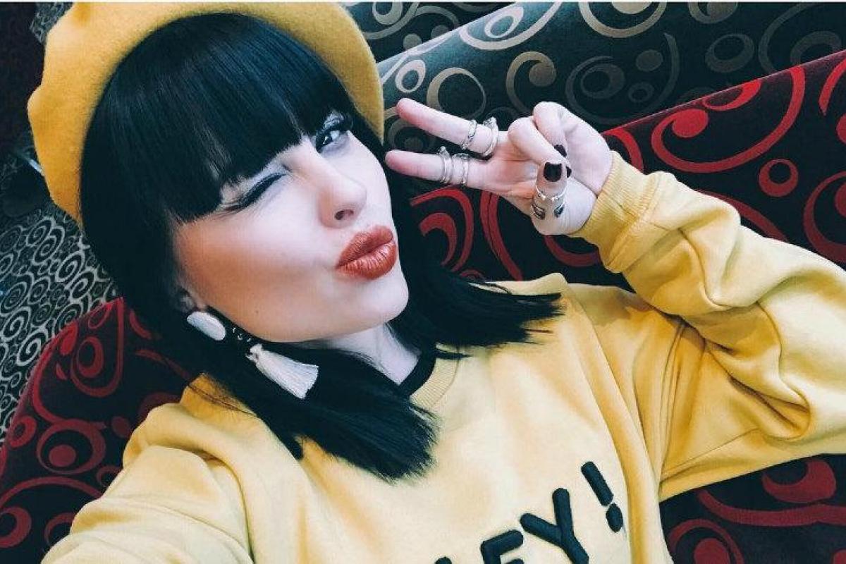 Беременная звезда реалити-шоу "Дом-2" решилась на обнаженную фотосессию Беременная звезда реалити-шоу "Дом-2" решилась на обнаженную фотосессию