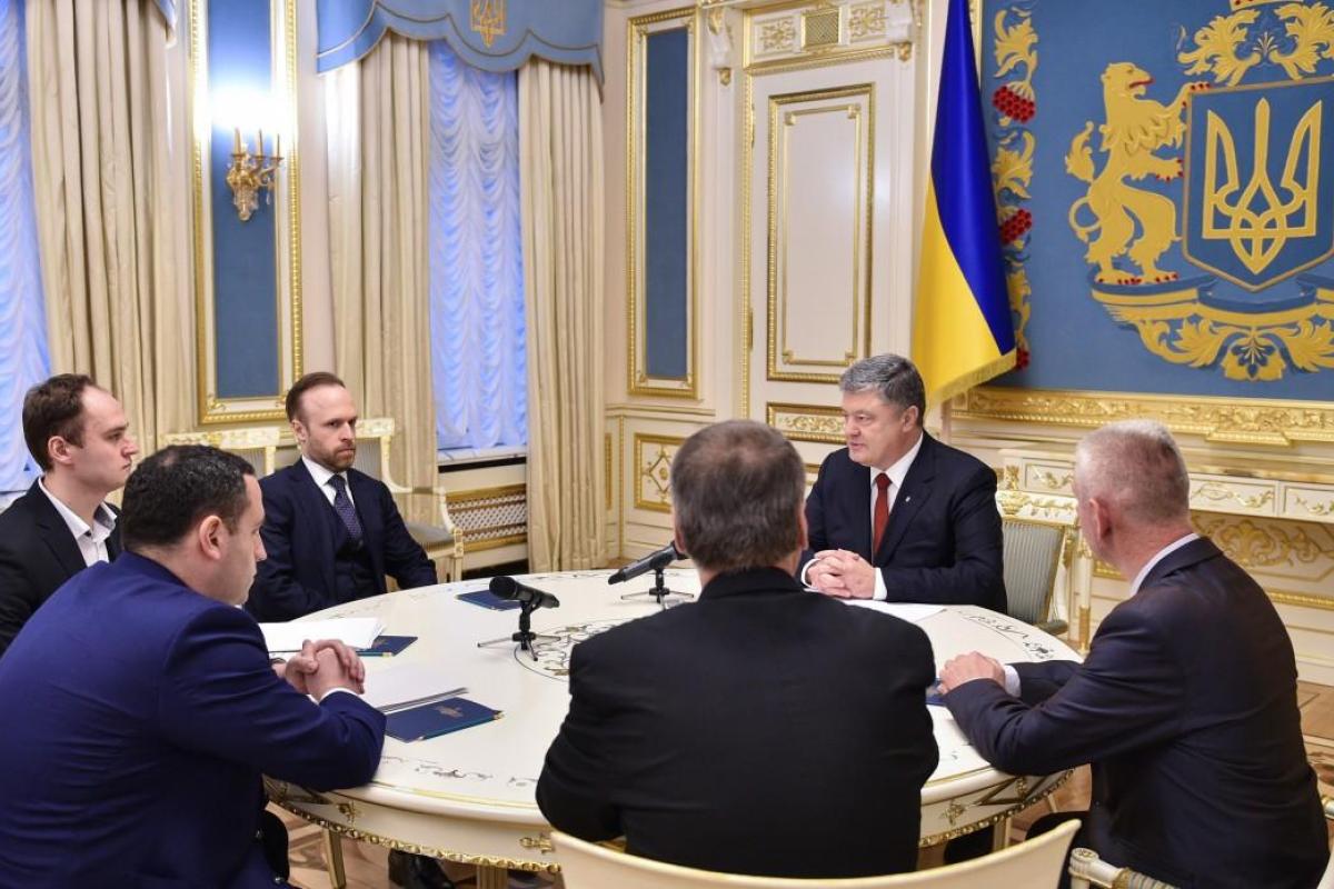 Порошенко внес в Верховную Раду проект закона об Антикоррупционном суде