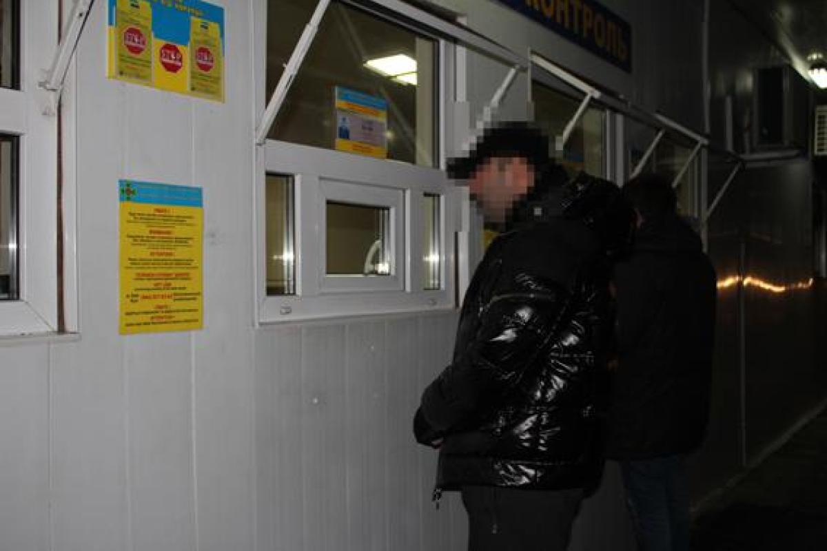 За пределы Украины выдворен очередной "вор в законе" За пределы Украины выдворен очередной "вор в законе"