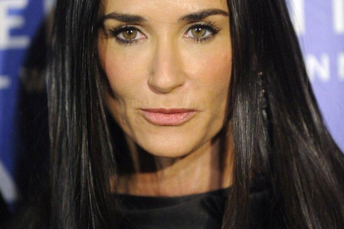 Моложе на 30 лет: Голливудская звезда Деми Мур закрутила роман с другом своей дочери Моложе на 30 лет: Голливудская звезда Деми Мур закрутила роман с другом своей дочери