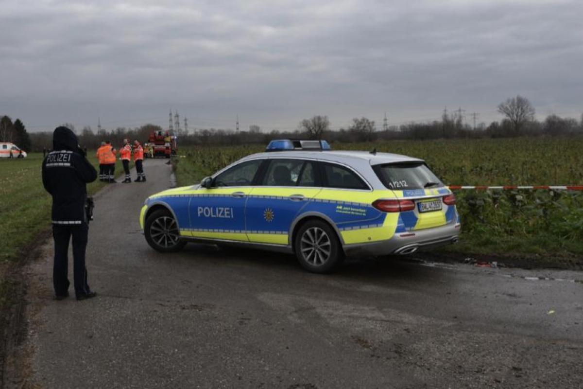 В Германии столкнулись легкомоторный самолет и вертолет: погибли 4 человека