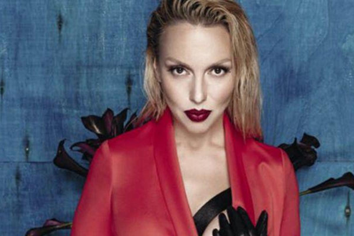 "Снова беременна?": Певица Оля Полякова показала округлившийся животик "Снова беременна?": Певица Оля Полякова показала округлившийся животик