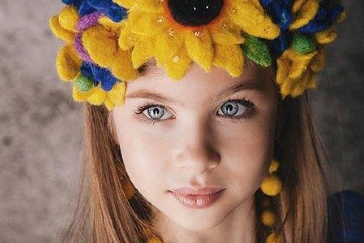 "Неужели у них нет своих девушек": Юная украинка стала лицом конкурса красоты в России "Неужели у них нет своих девушек": Юная украинка стала лицом конкурса красоты в России