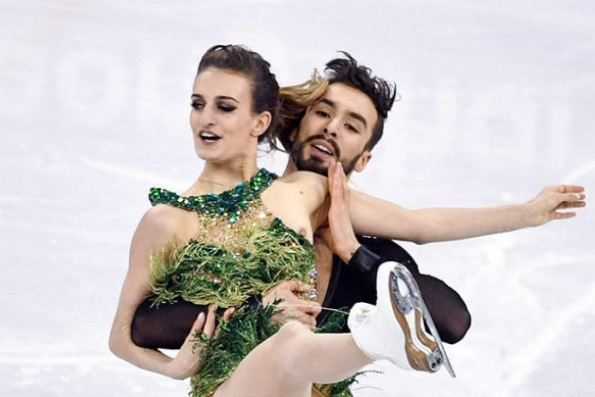 "Серебро" и голая грудь: чем запомнится выступление фигуристов из Франции на Олимпиаде-2018