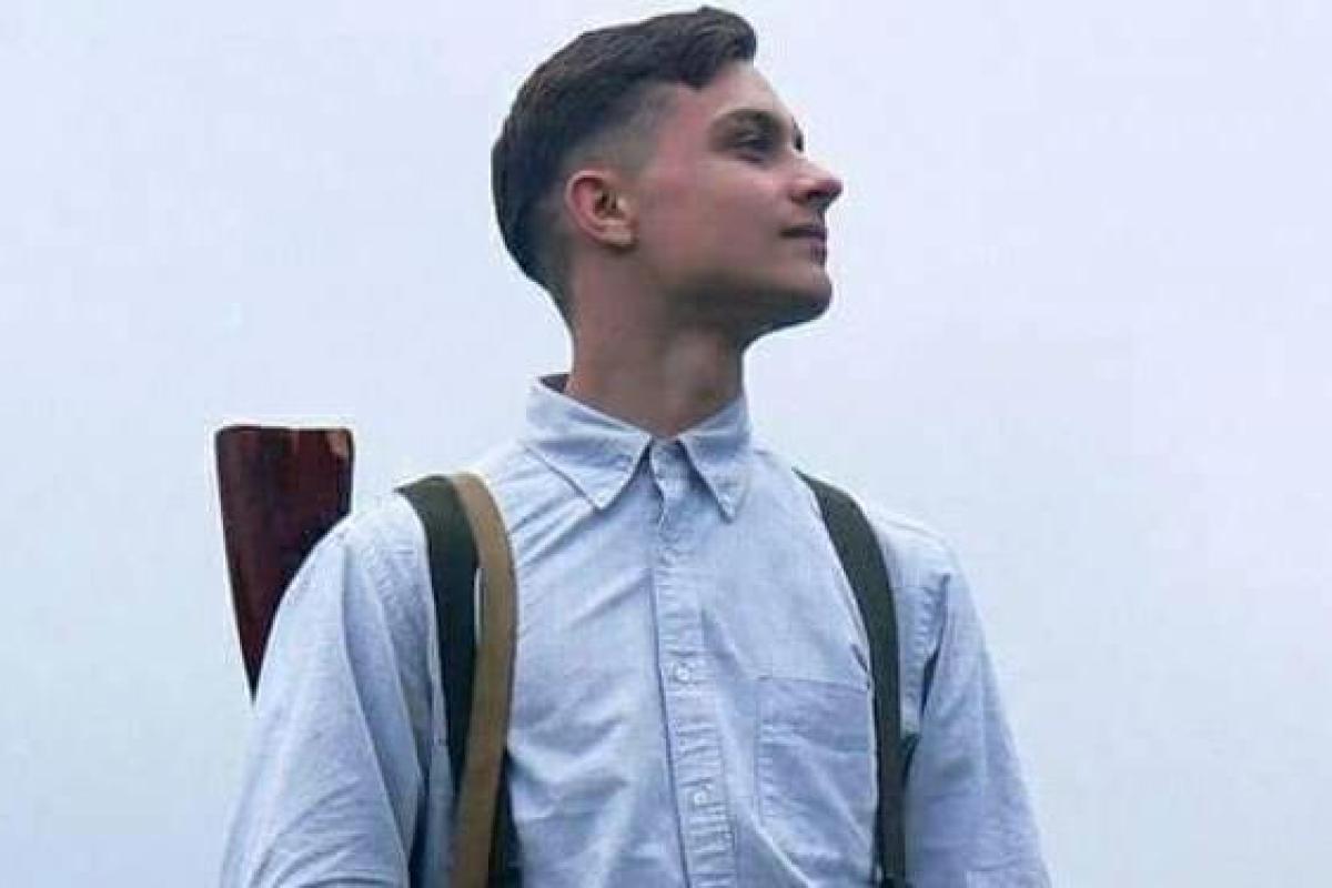 На Светлодарской дуге от пули вражеского снайпера погиб 19-летний доброволец На Светлодарской дуге от пули вражеского снайпера погиб 19-летний доброволец