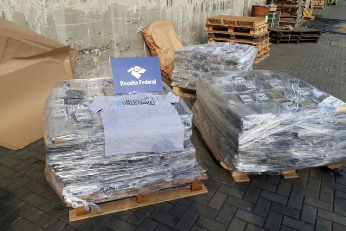 В бразильском порту Сантус изъята рекордная партия кокаина В бразильском порту Сантус изъята рекордная партия кокаина