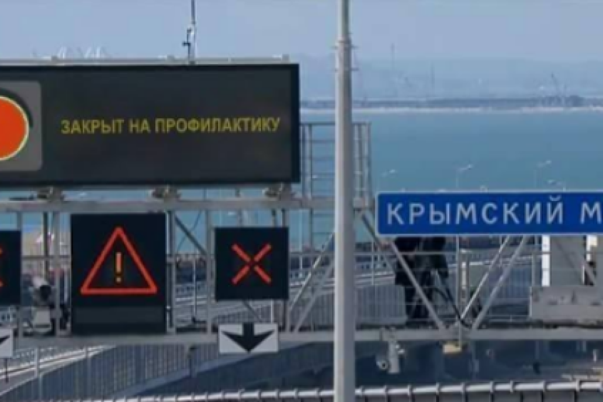 "Петуха сделали из дерьма, но он же не полетел": Российский эксперт о запуске Керченского моста "Петуха сделали из дерьма, но он же не полетел": Российский эксперт о запуске Керченского моста