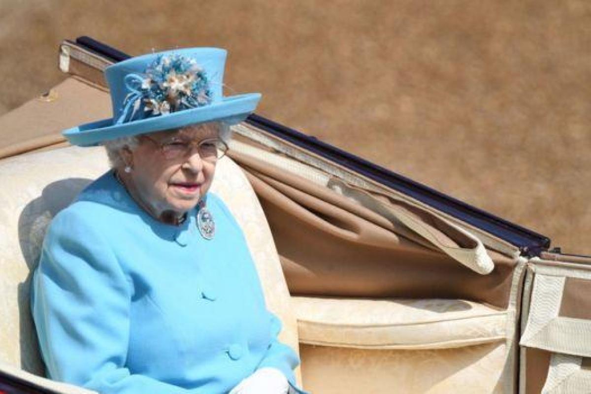 В Лондоне в честь официального дня рождения королевы Елизаветы II состоялся парад