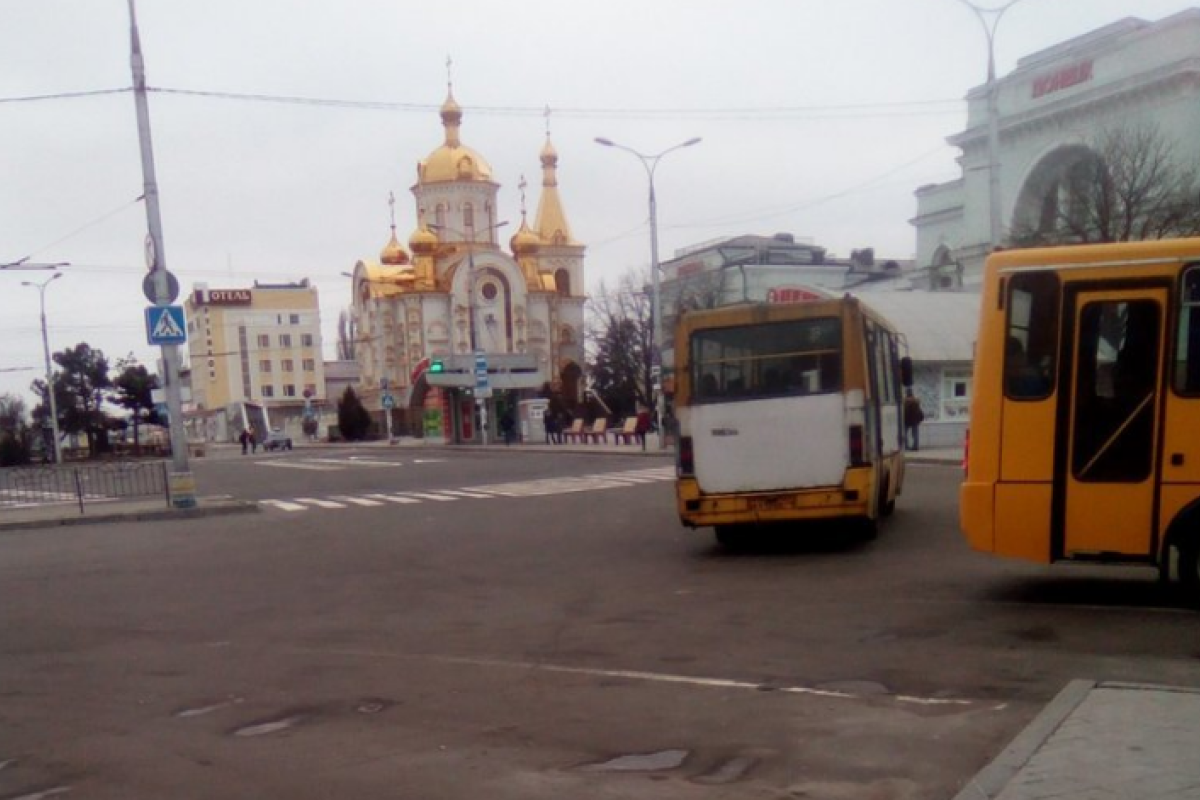 "Людей, как в Припяти": В сети появились фото предновогоднего Донецка "Людей, как в Припяти": В сети появились фото предновогоднего Донецка