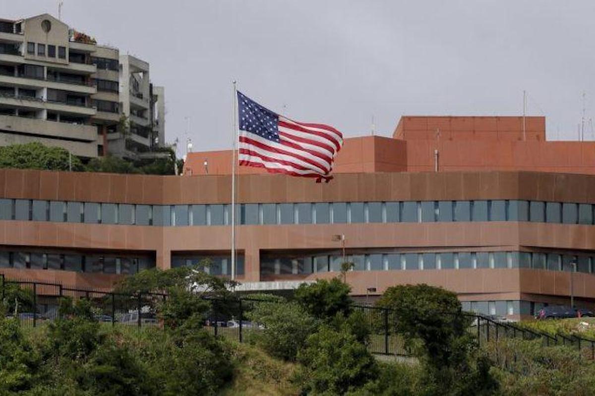 Венесуэлу покинули последние дипломаты США Венесуэлу покинули последние дипломаты США