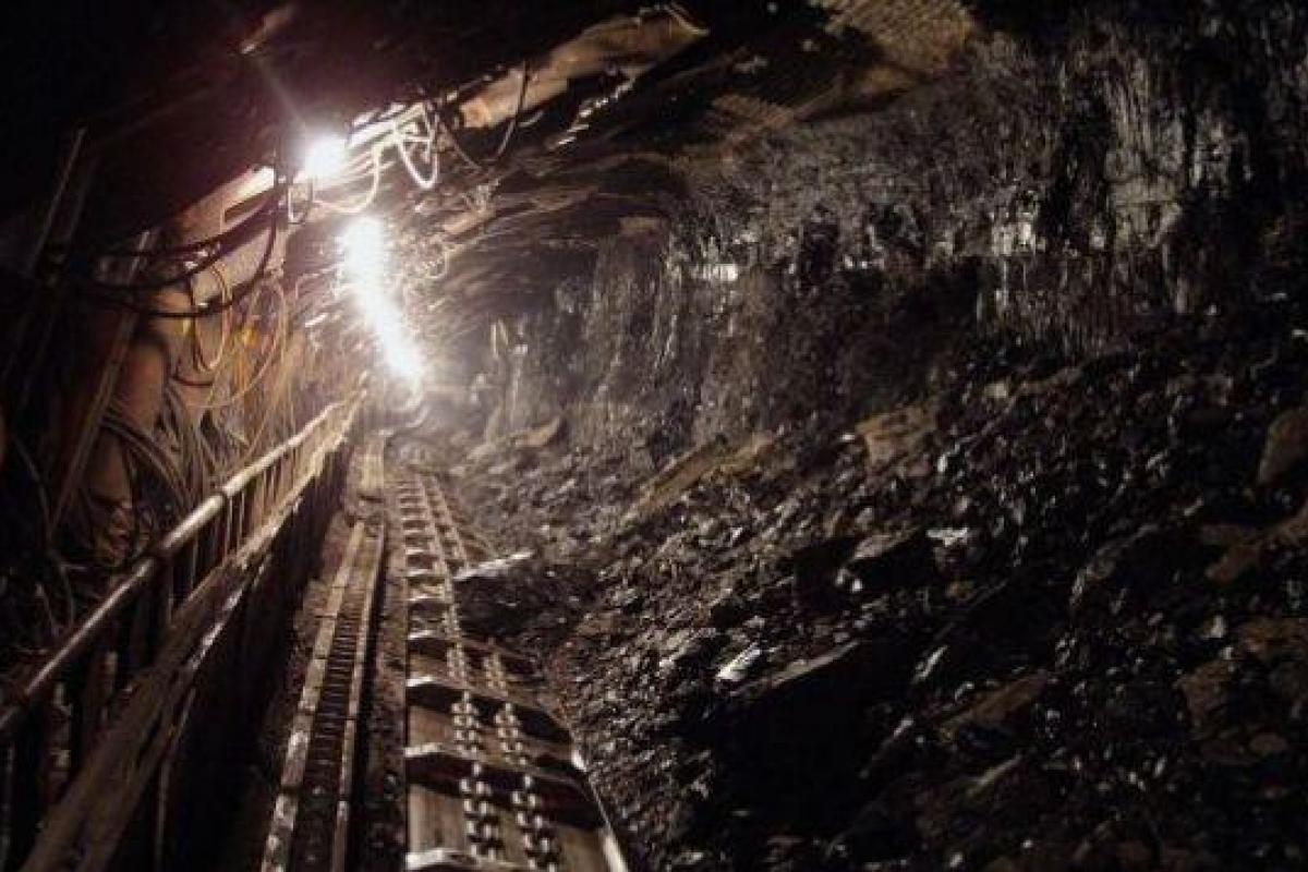 Работа шахт ГП "Первомайскуголь" и "Мирноградуголь" парализована из-за отсутствия электроэнергии - Волынец Работа шахт ГП "Первомайскуголь" и "Мирноградуголь" парализована из-за отсутствия электроэнергии - Волынец