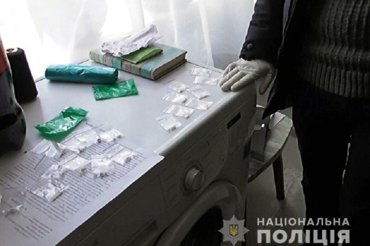 В Киеве на Троещине полиция "накрыла" пять наркопритонов В Киеве на Троещине полиция "накрыла" пять наркопритонов