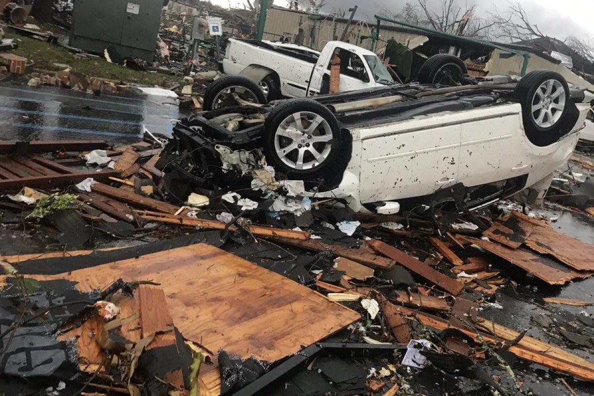 На город в США обрушился разрушительный торнадо